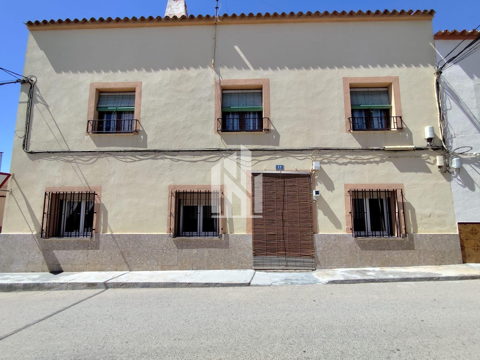 CASA EN VENTA EN LILLO